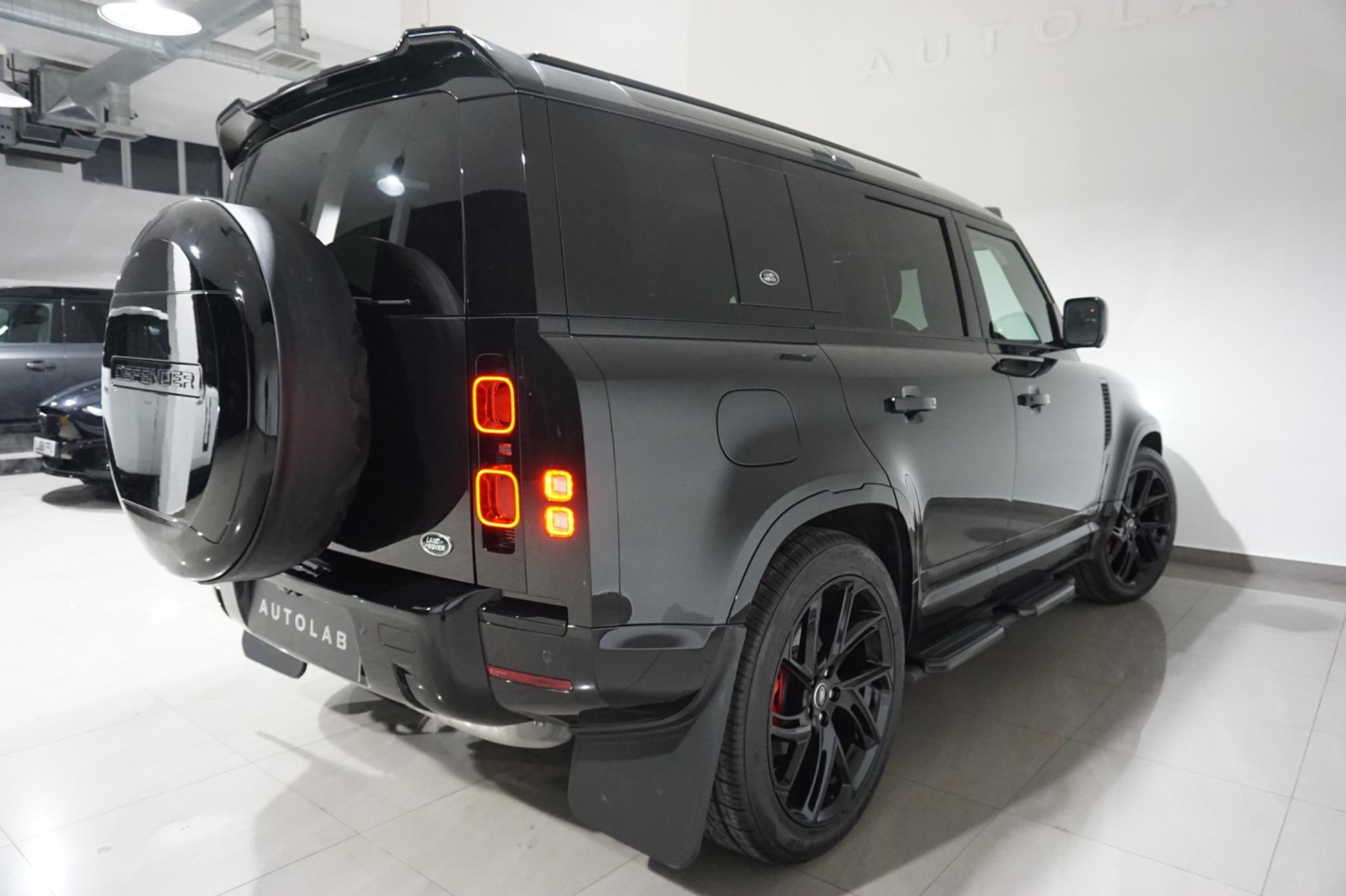 Land Rover Defender 110 3.0 D250 MHEV XS Edition Auto 4WD Euro 6 (s/s) 5dr